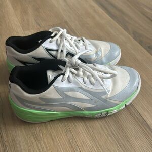 Puma Boys MB melo size 3